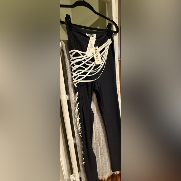 MONSE Athleisurewear Leggings - Picture 4 of 4